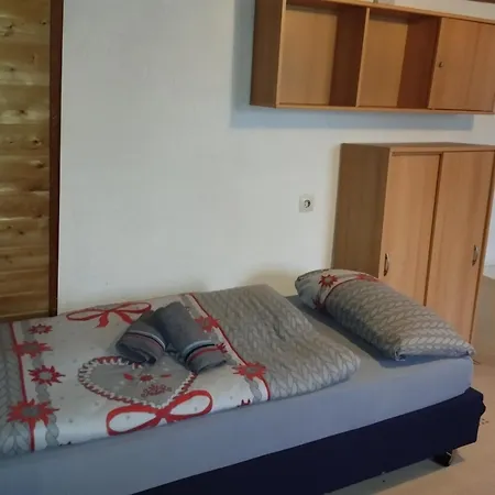 Monteurhaus Muehlbach :-) Prázdninový dům *